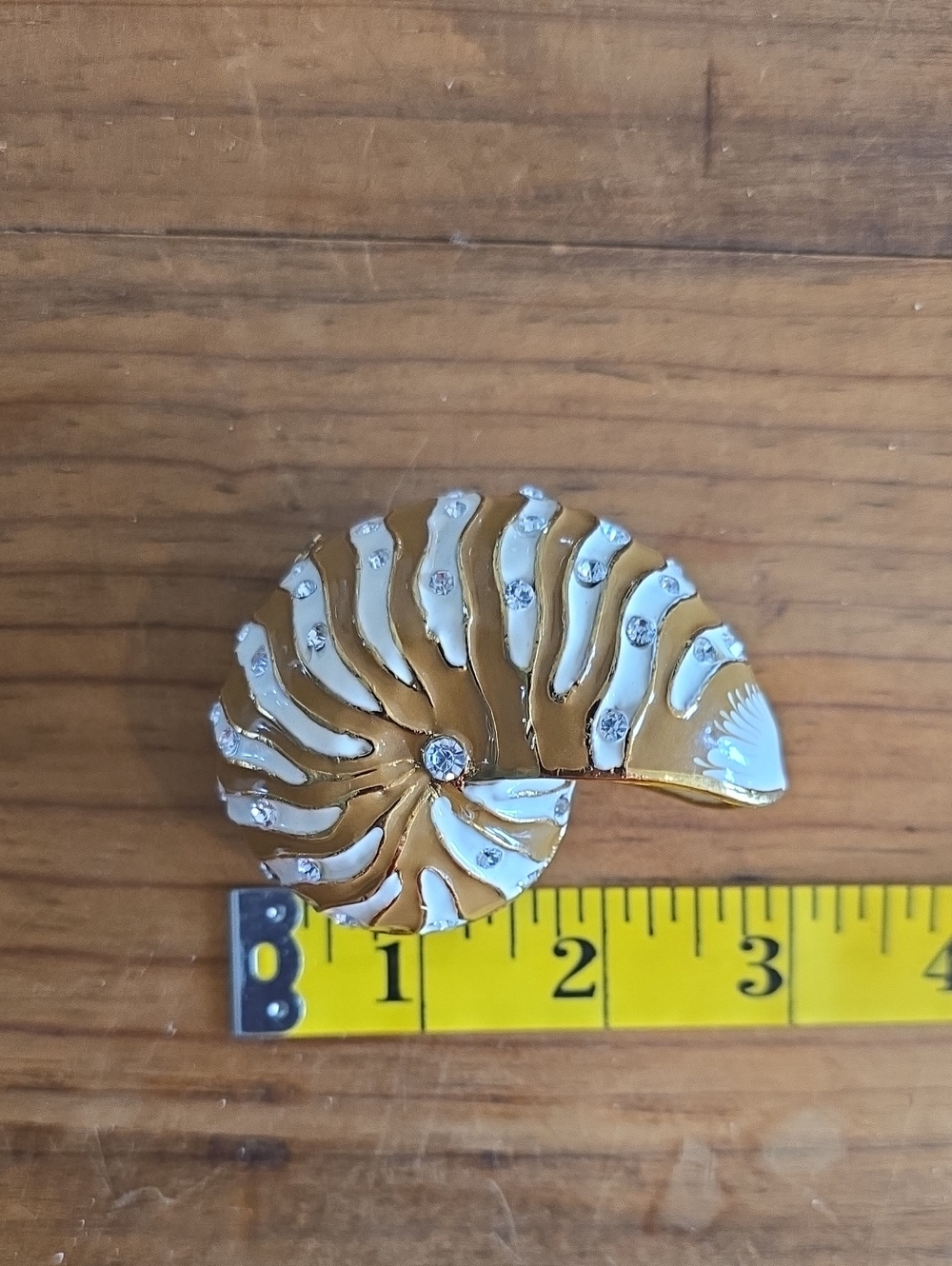 Nautilus Shell Enameled Box with Rhinestones - Picture 14 of 16